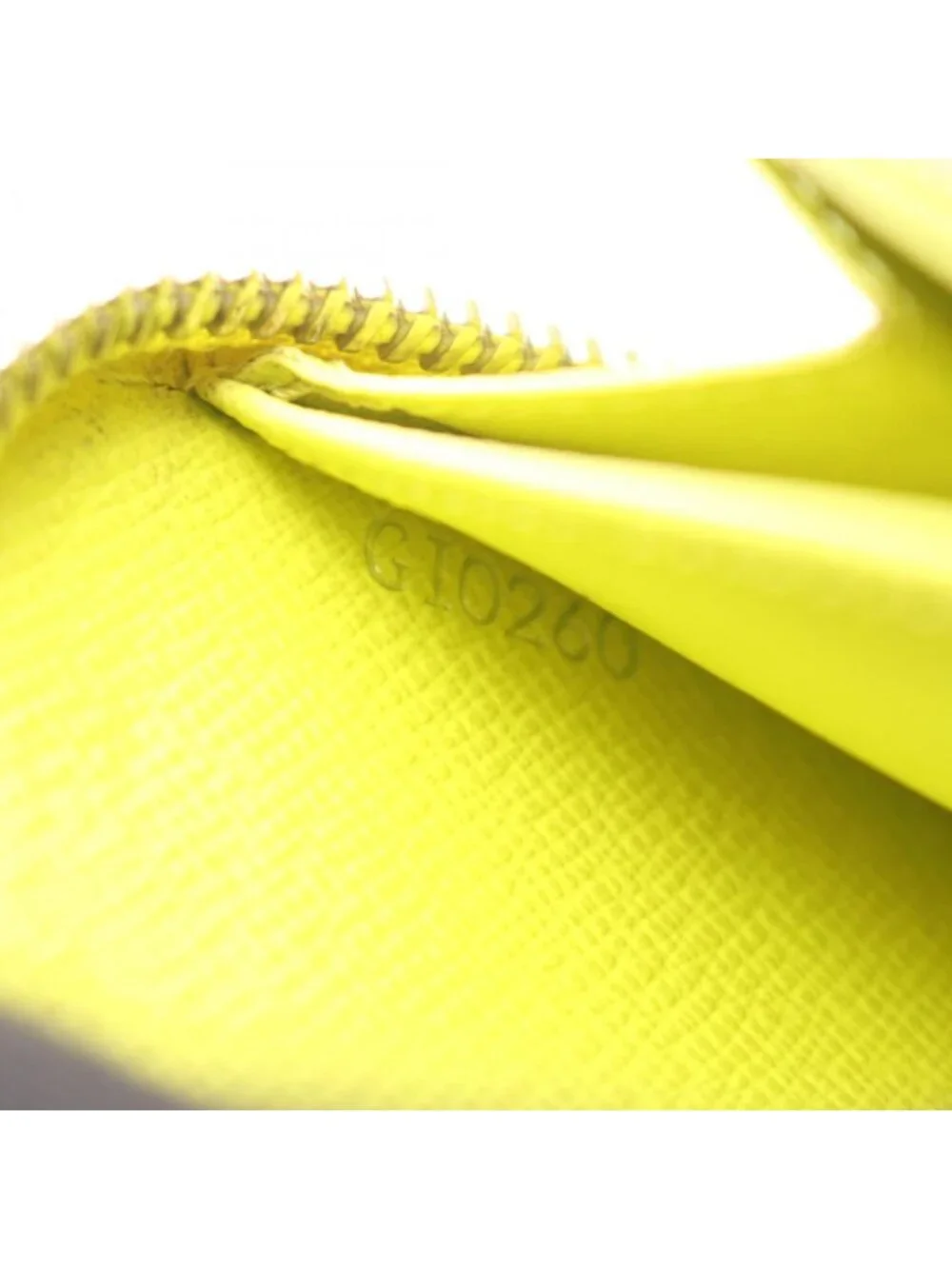 Louis Vuitton Round Wallet Zippy Jaune Leather